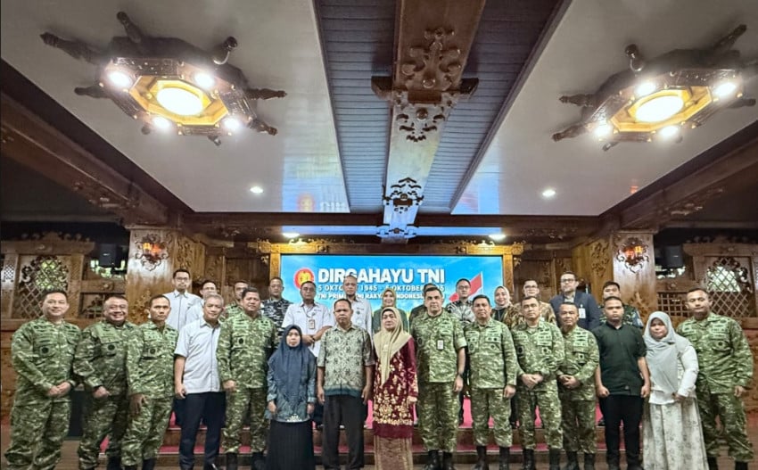 asabri-serahkan-manfaat-srkk-kepada-ahli-waris-prajurit-tni-bkv.jpeg