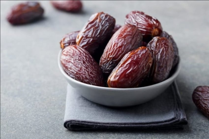 5-manfaat-makan-kurma-saat-sahur-dan-buka-puasa-gta.jpg