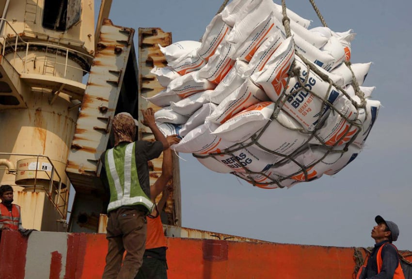 bagian-dari-negosiasi-tarif-trump-indonesia-bakal-impor-beras-as-1000-ton-hfk.jpg