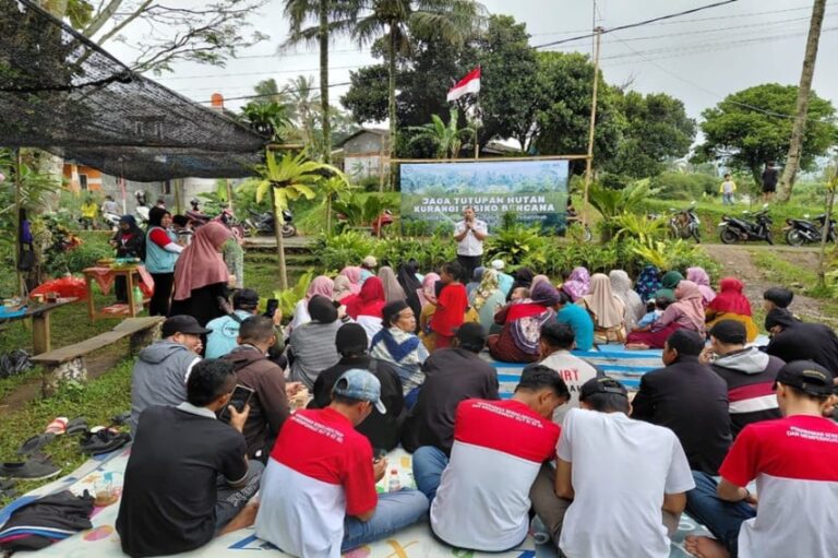 cegah-bencana-ekologis-di-jabar-ap2si-perkuat-peran-kelompok-perhutanan-sosial-zef.jpg