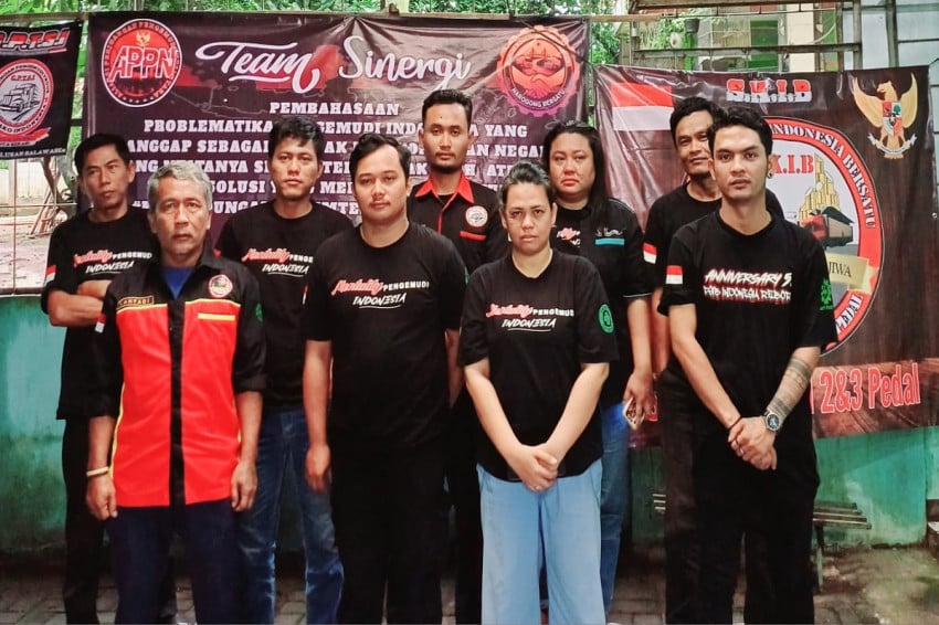 dilarang-bawa-truk-sumbu-3-selama-17-hari-di-lebaran-2026-sopir-hadapi-dilema-bertahan-hidup-gbg.jpe