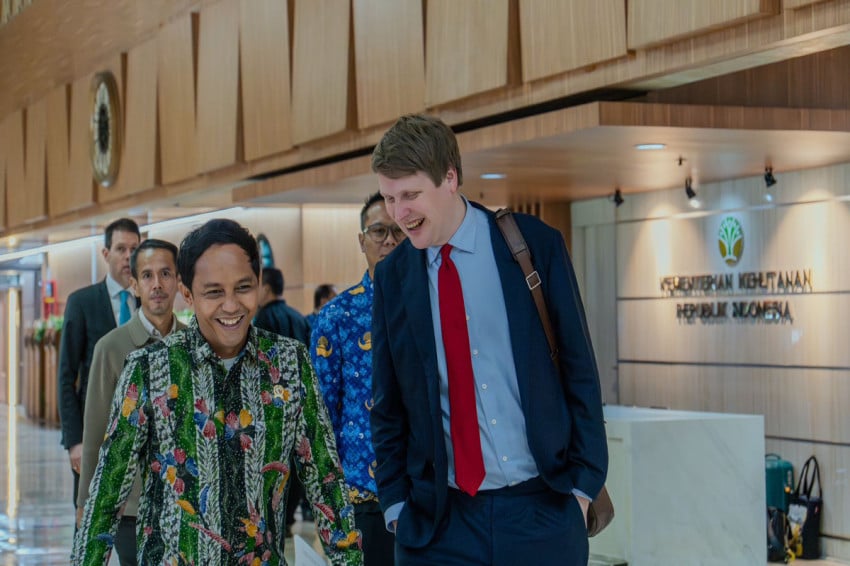 dukung-folu-net-sink-2030-indonesianorwegia-luncurkan-layanan-dana-masyarakat-untuk-lingkungan-kzv.j.jpeg