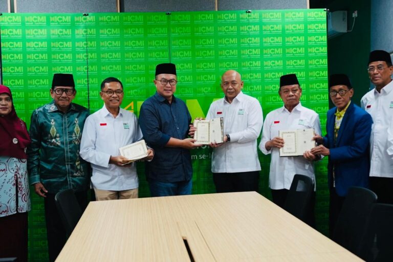 dukung-pemenuhan-kebutuhan-alquran-sinar-mas-wakafkan-2000-mushaf-kepada-icmi-jhs.jpg