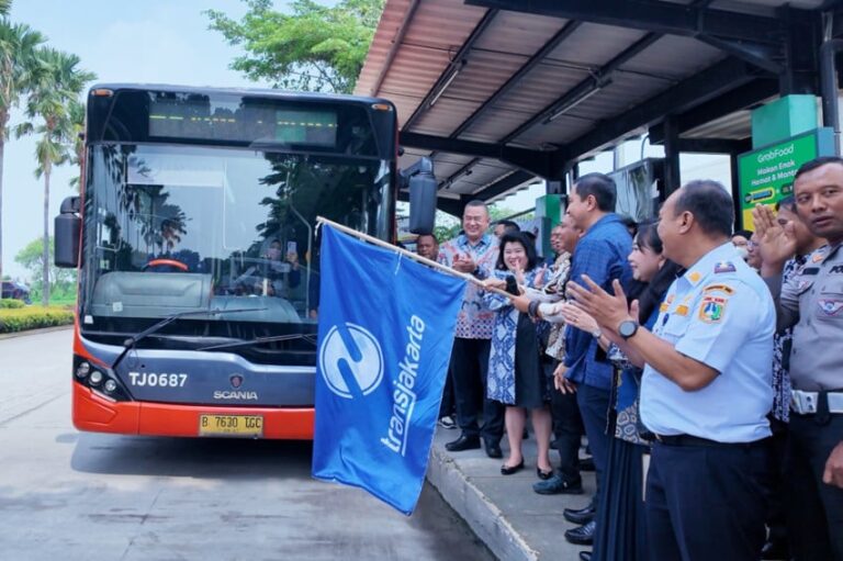 jababeka-bersama-transjakarta-resmikan-rute-cawangcikarang-jababeka-eec.jpg