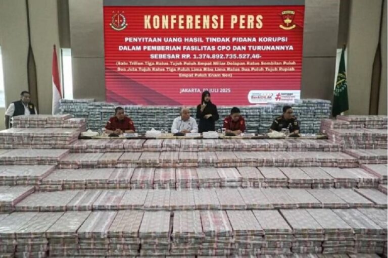 kejagung-pamer-uang-triliunan-hasil-sitaan-korupsi-pbnu-visualisasi-keadilan-kil.JPG