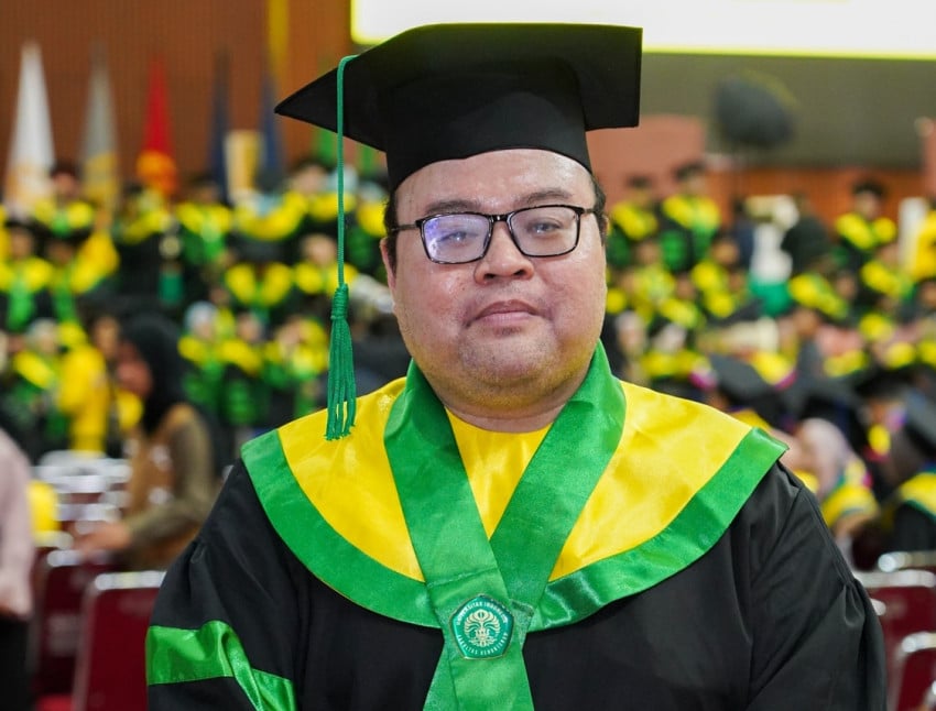kisah-dr-rafli-lulusan-terbaik-fk-ui-yang-raih-gelar-doktor-dengan-ipk-400-dyk.jpg