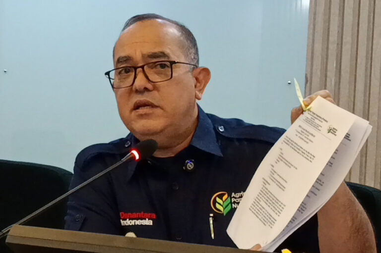klarifikasi-dirut-agrinas-soal-impor-105000-pikap-india-produsen-lokal-tak-sanggup-harga-mahal-bmn.j.jpeg