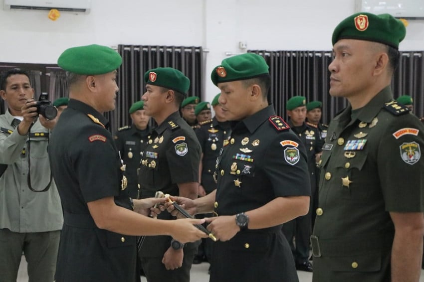 letkol-inf-michael-ronald-perwira-kopassus-resmi-jabat-dandim-0509kabupaten-bekasi-etv.jpg