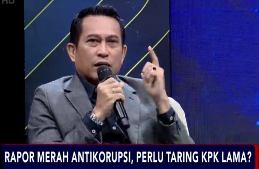 perppu-kpk-tak-terbit-relawan-jokowi-seret-nama-hakim-mk-ayy.jpg