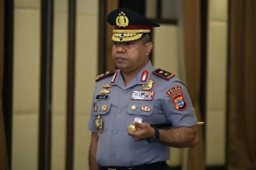 polisi-masih-pastikan-keselamatan-pilot-pesawat-yang-jatuh-di-krayan-kaltara-syl.jpg