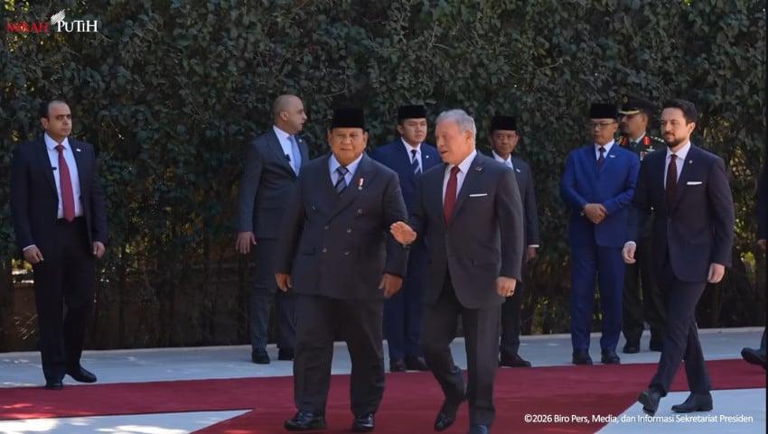 presiden-prabowo-tiba-di-istana-basman-disambut-raja-abdullah-ii-jkj.jpg