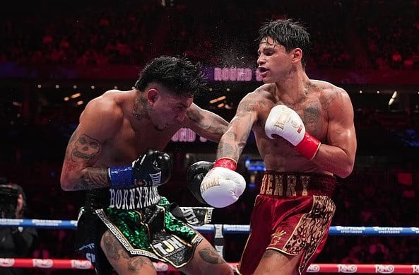 ryan-garcia-rebut-gelar-dunia-usai-robohkan-mario-barrios-dalam-hitungan-detik-oeu.jpg