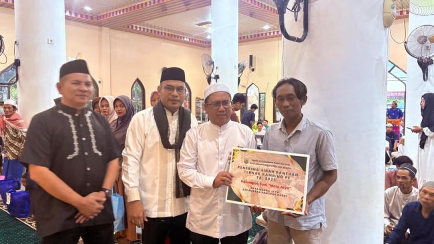 safari-ramadhan-perdana-pemkab-kotabaru-salurkan-batuan-untuk-tiga-kecamatan-tmi.jpg