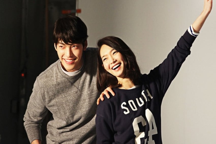 shin-minah-dan-kim-woobin-rayakan-imlek-pertama-sebagai-suami-istri-azu.jpg