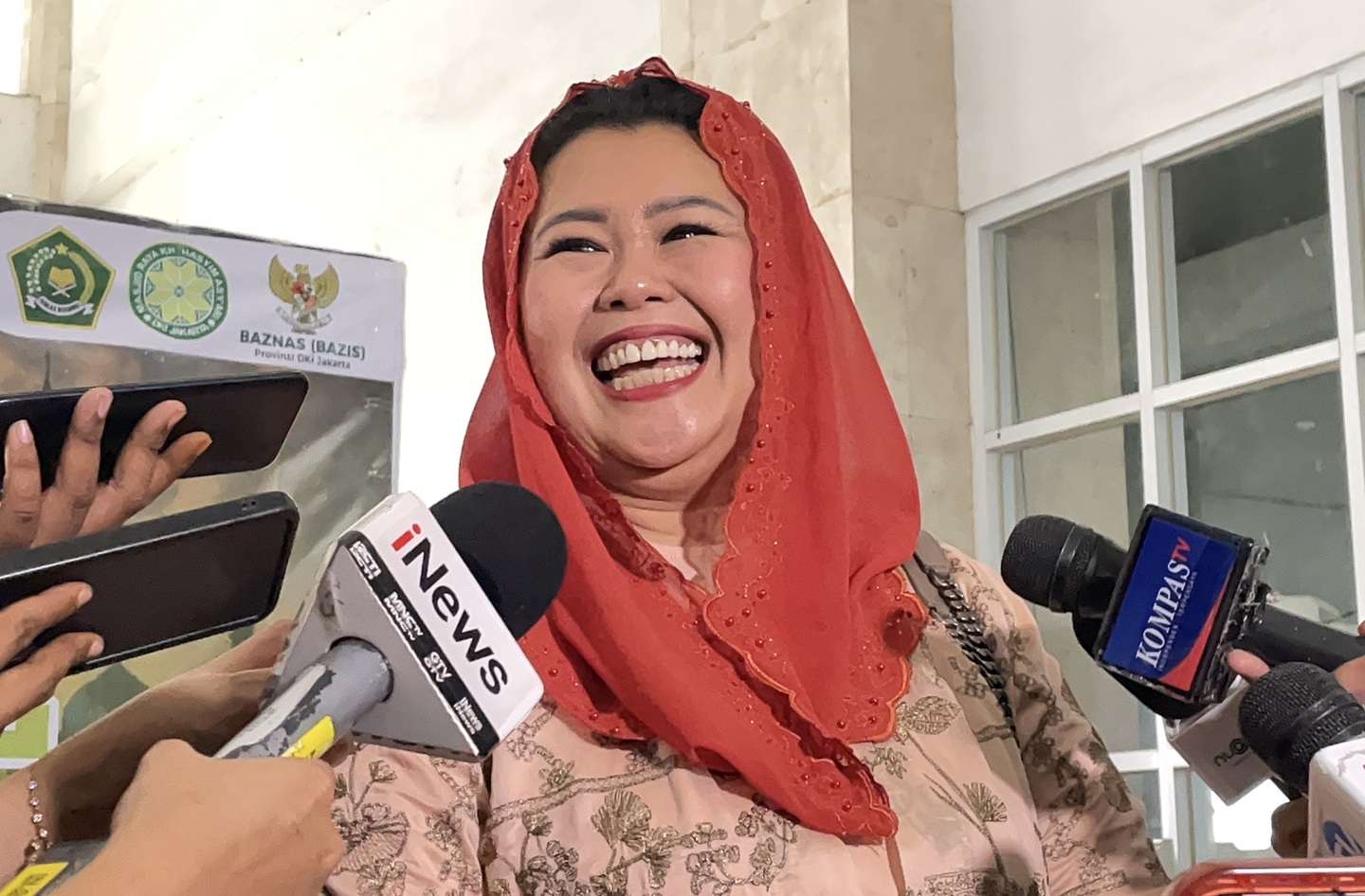 soal-beda-awal-puasa-yenny-wahid-tegaskan-pentingnya-hormati-perbedaan-wnp.jpg