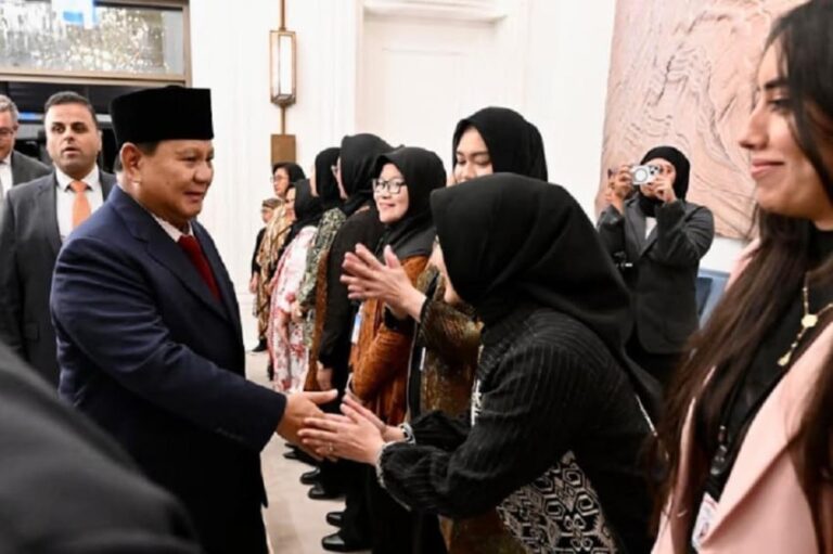 sukacita-diaspora-sambut-presiden-prabowo-di-amman-yordania-jsb.jpg