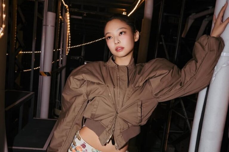 tak-mau-warga-korea-kedinginan-jennie-blackpink-donasikan-rp15-miliar-dari-hasil-pameran-foto-otx.jp_.jpeg