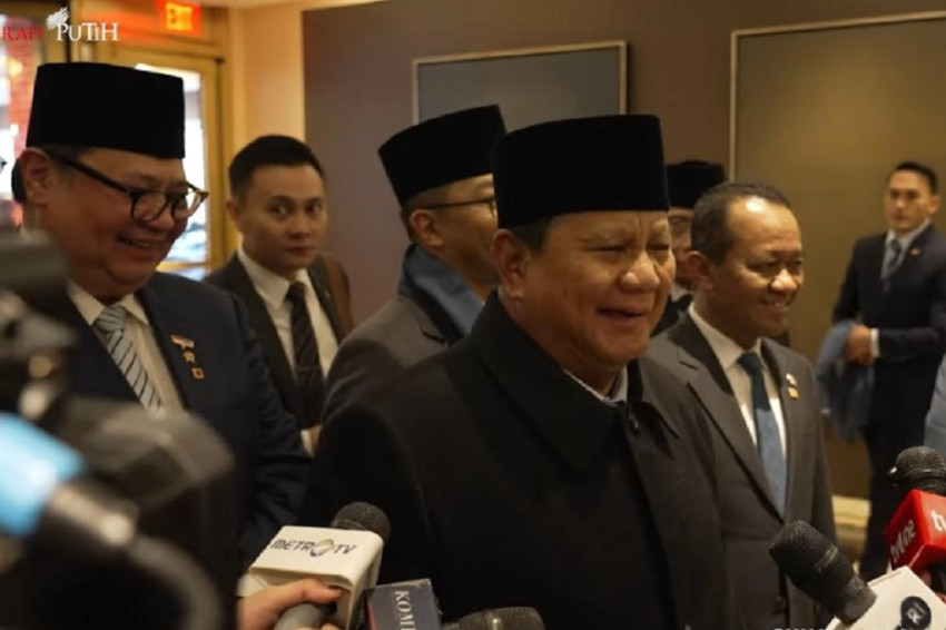 tawa-prabowo-usai-trump-bilang-tak-ingin-melawannya-becanda-itu-jbj.jpg
